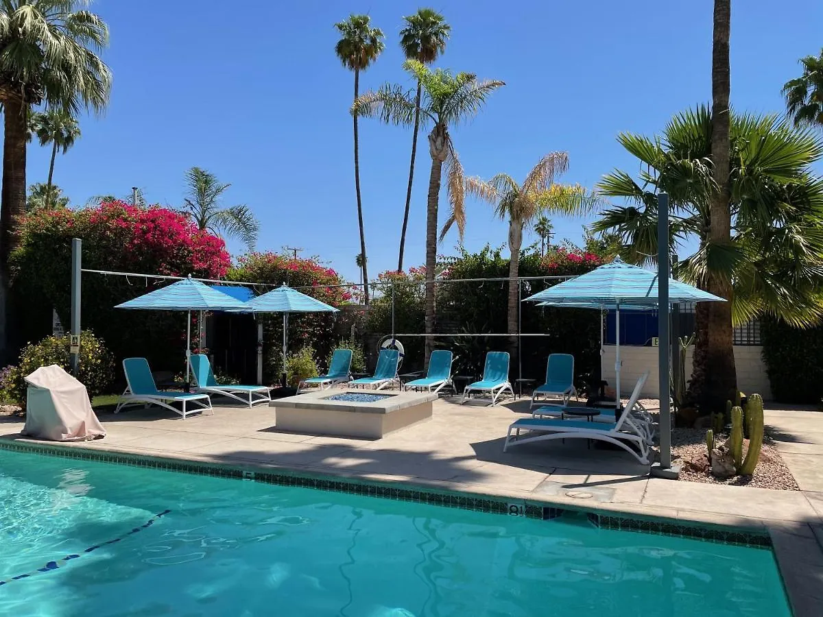 Desert Paradise Gay Mens Clothing Optional Resort 4*, Palm Springs United States