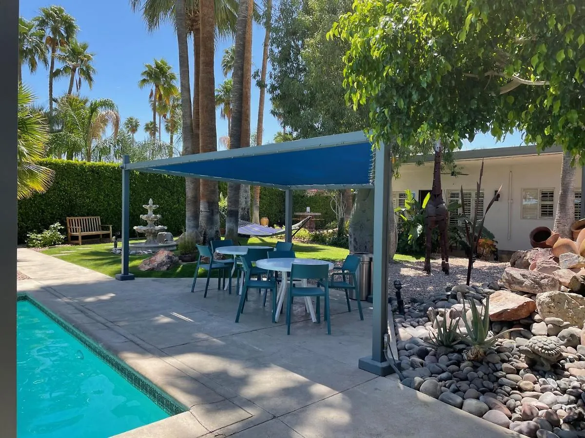 Desert Paradise Gay Mens Clothing Optional Resort 4*, Palm Springs United States
