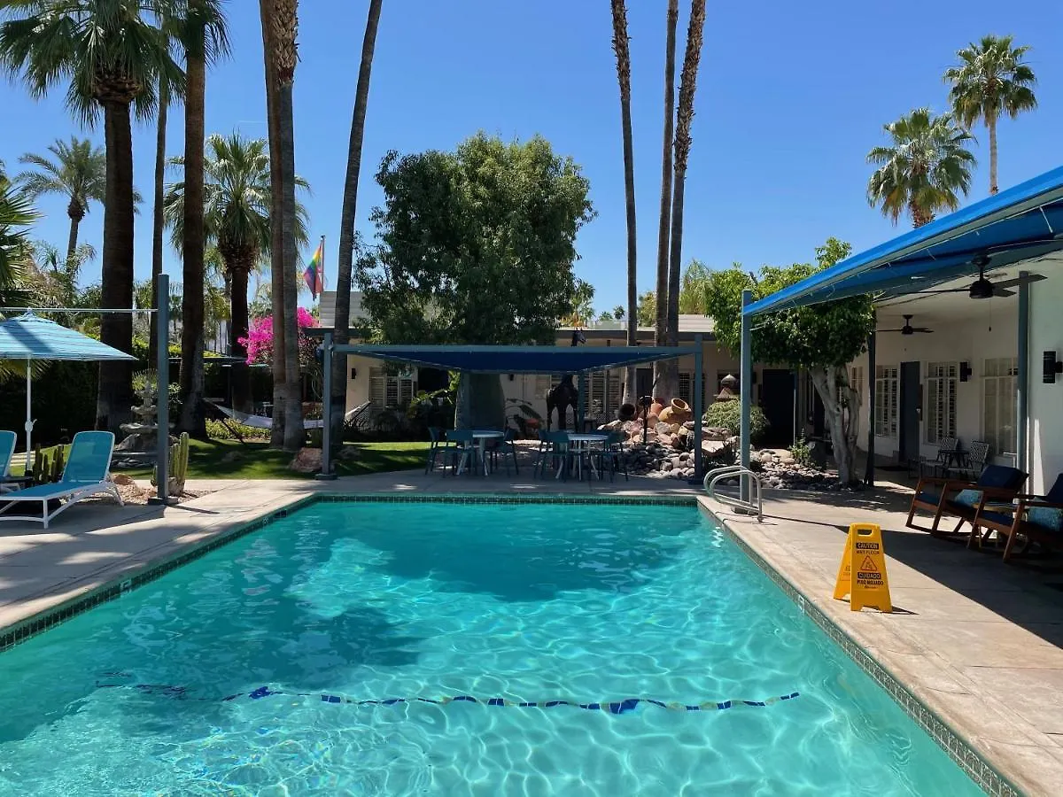 **** Hotel Desert Paradise Gay Mens Clothing Optional Resort United States